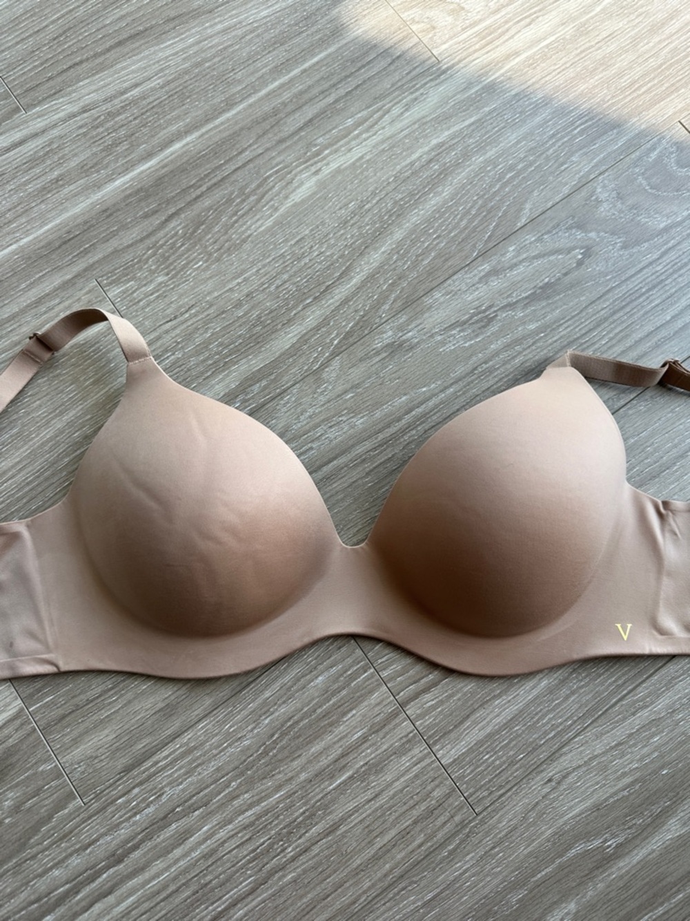 Victoria's Secret Nude T-Shirt Bra - Light Tan